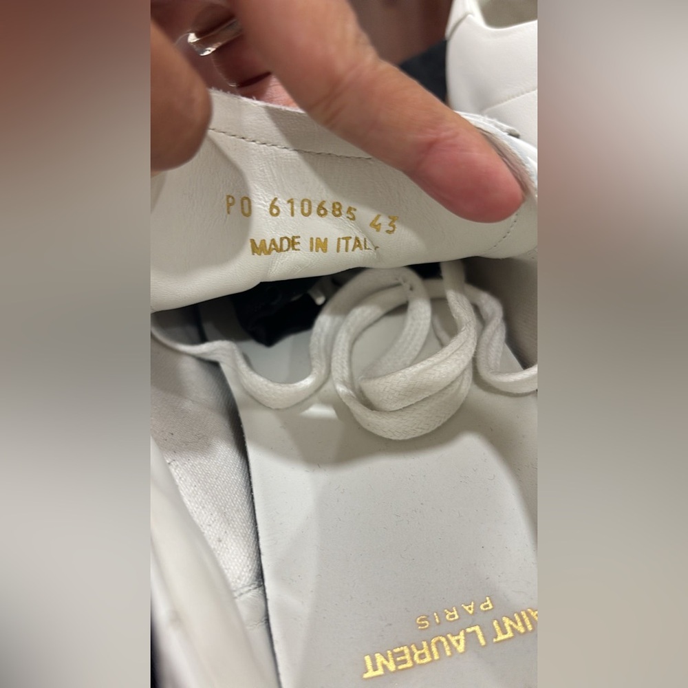 YSL - SAINT LAURENT COURT CLASSIC EMBROIDERED SNEAKERS IN SMOOTH LEATHER OPTIC - Picture 6 of 6